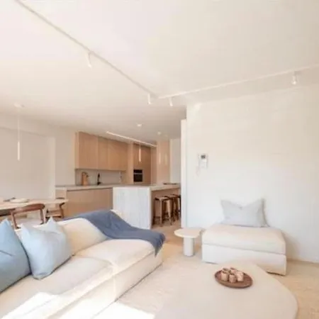 Luxueus Afgewerkt Op Steenworp De Zee Met Zonnig Terras En Dubbele Staanplaats * Knokke-Heist